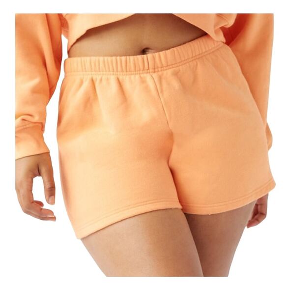 Aritzia TNA Cozy Fleece Perfect High Rise Sweatshorts in Peach size XXS - Picture 1 of 8